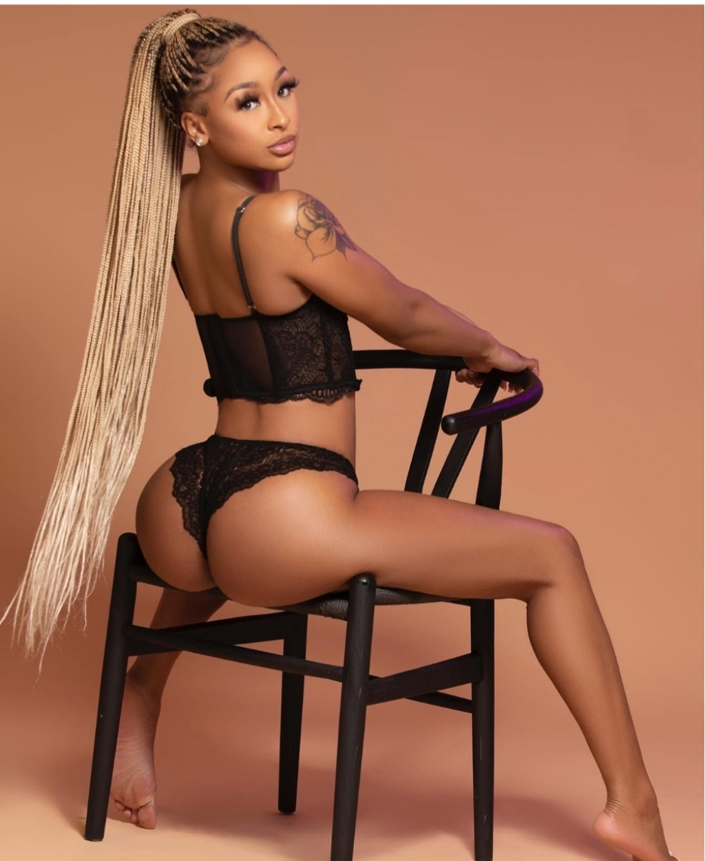 Тина: проститутки индивидуалки в Ярославле