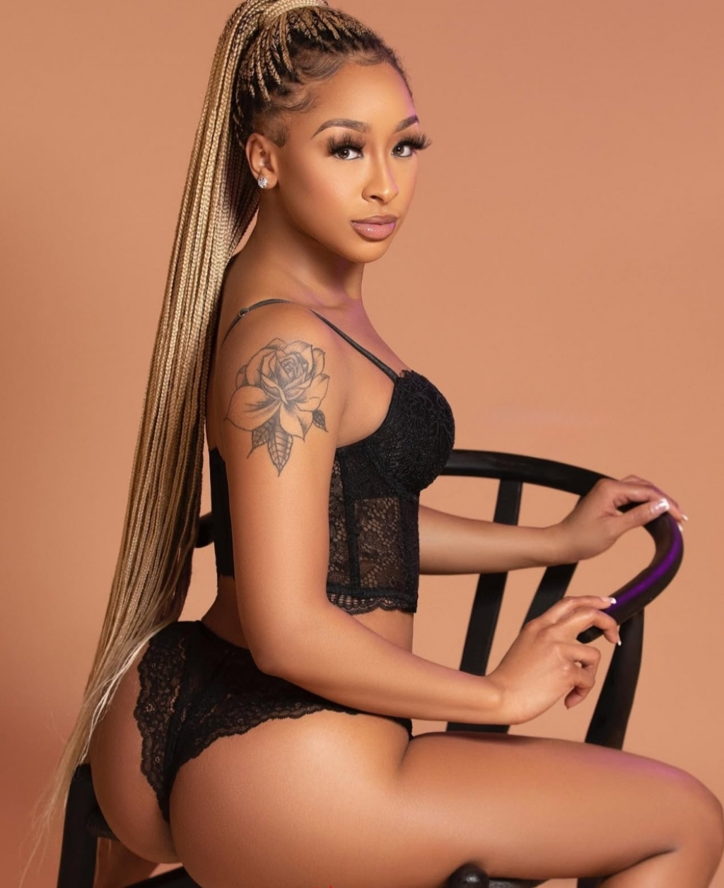 Тина: проститутки индивидуалки в Ярославле