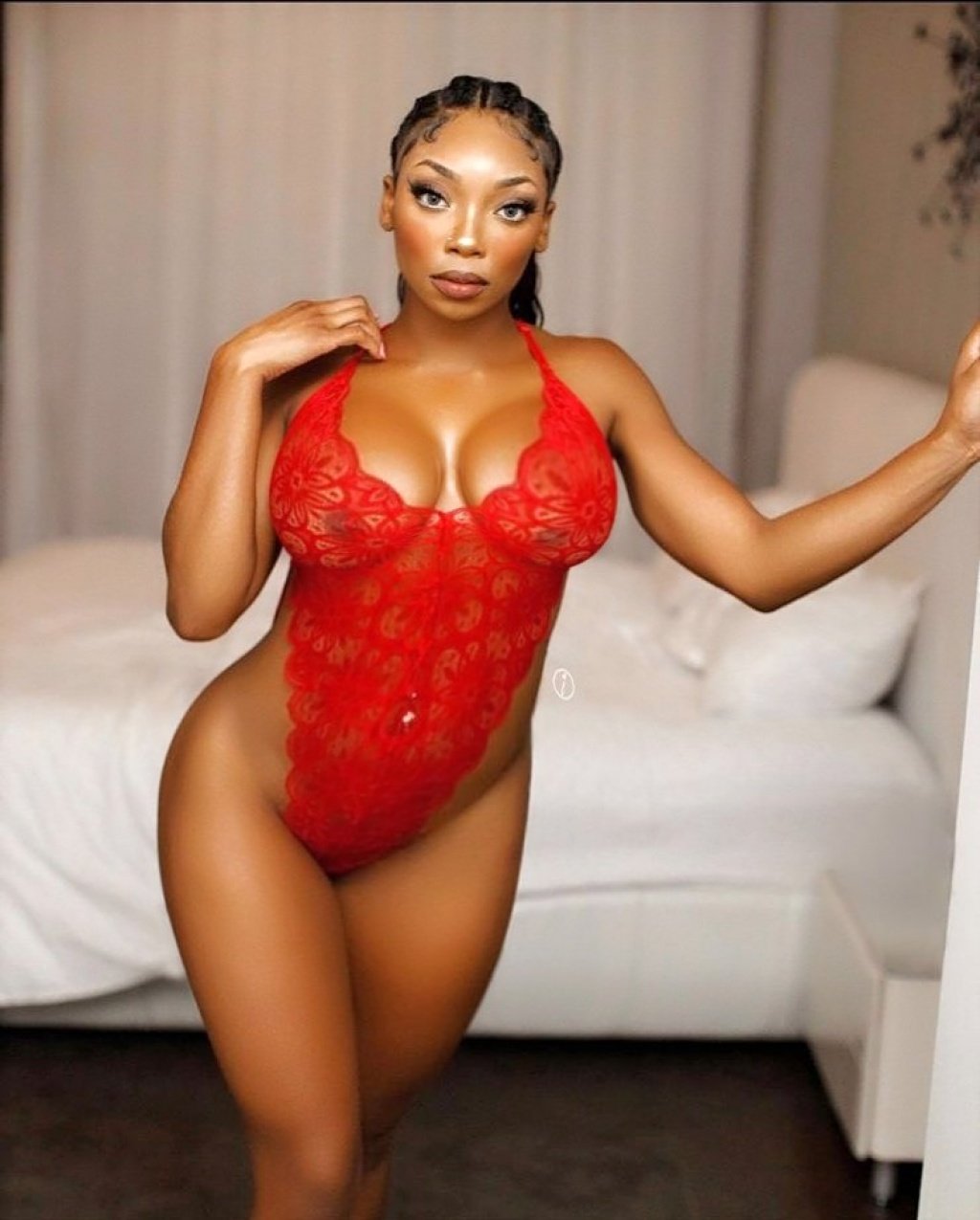 Эмилия : проститутки индивидуалки в Ярославле