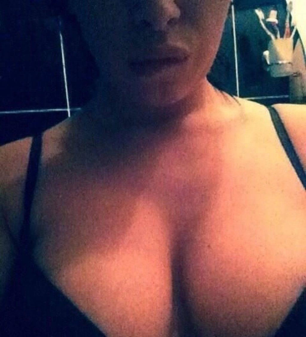 Крис : проститутки индивидуалки в Ярославле